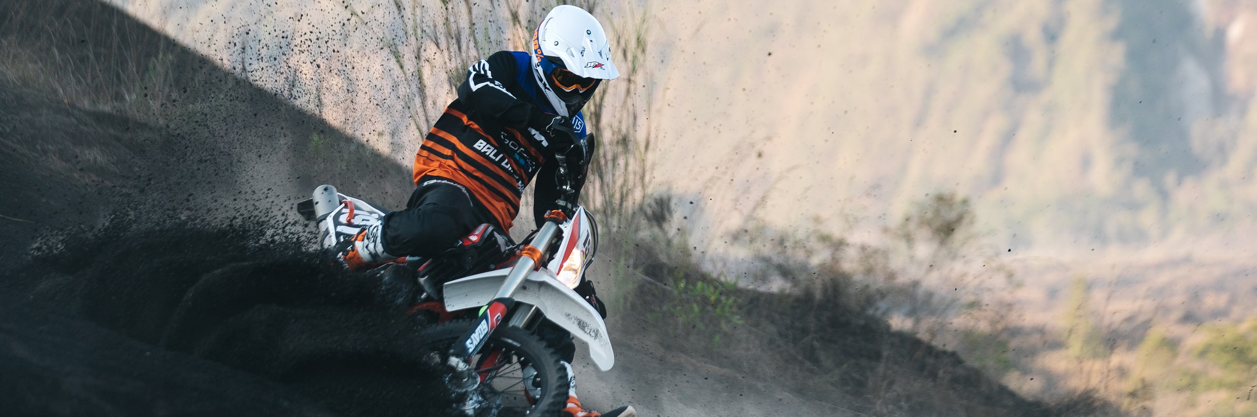 Bali_Dirt_Bikes_Kintamani_Black_Lava_Slider5