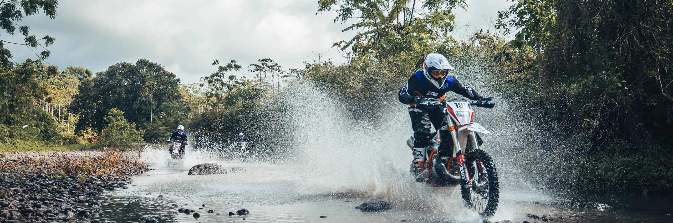 Bali_Dirt_Bikes_Rubber_Forest_Slider6