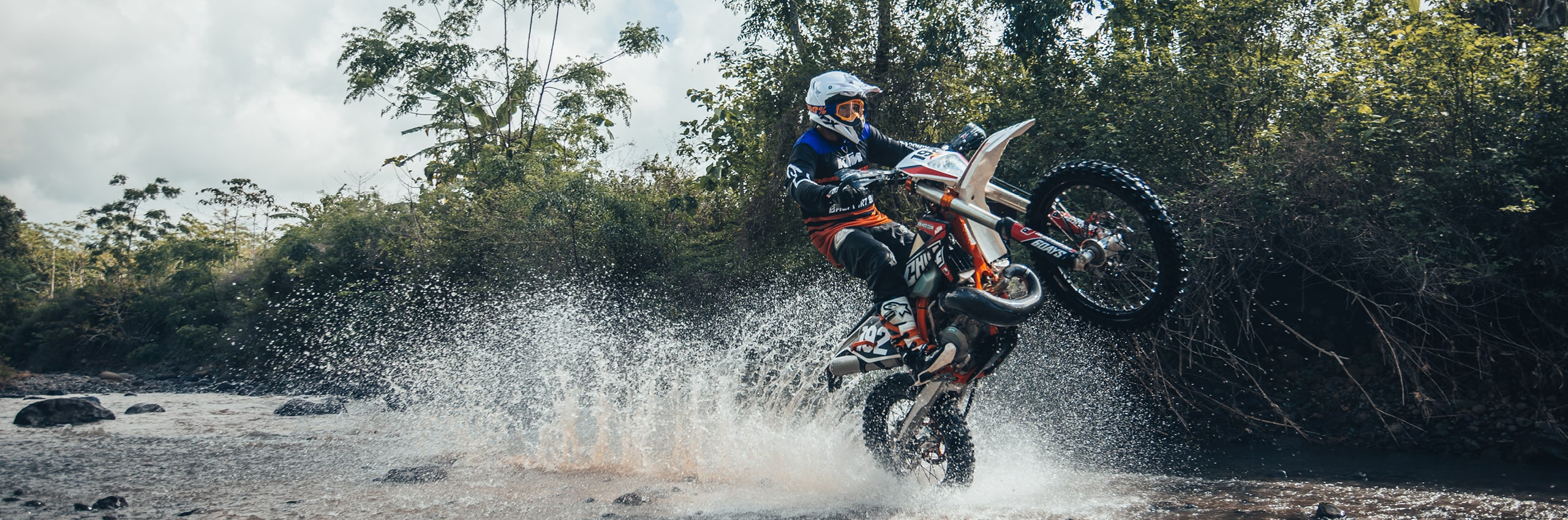 Bali_Dirt_Bikes_Rubber_Forest_Slider7